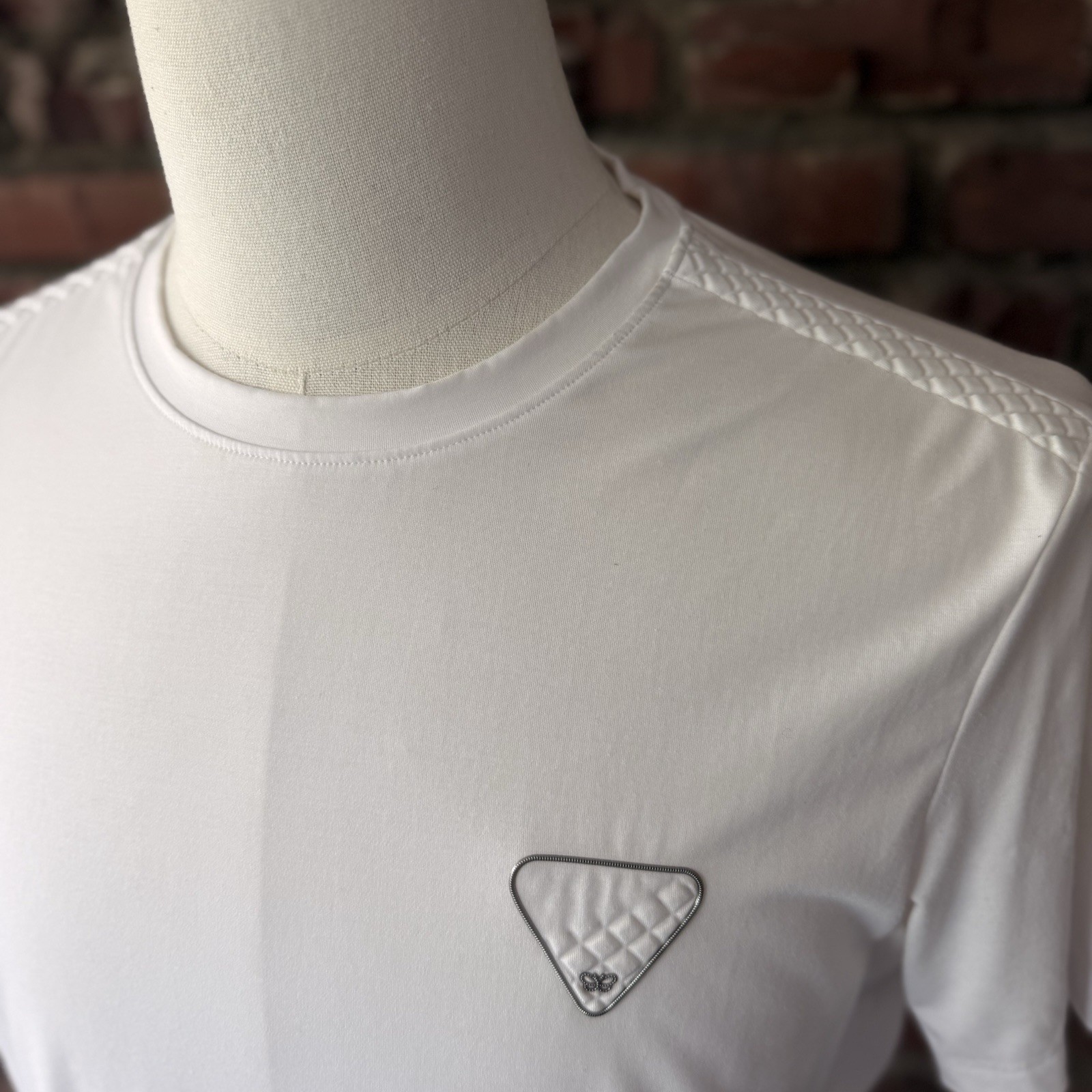 Bottega Veneta White Logo Patch T-Shirt Size 48 Made In Italy Luxury Tee gallery