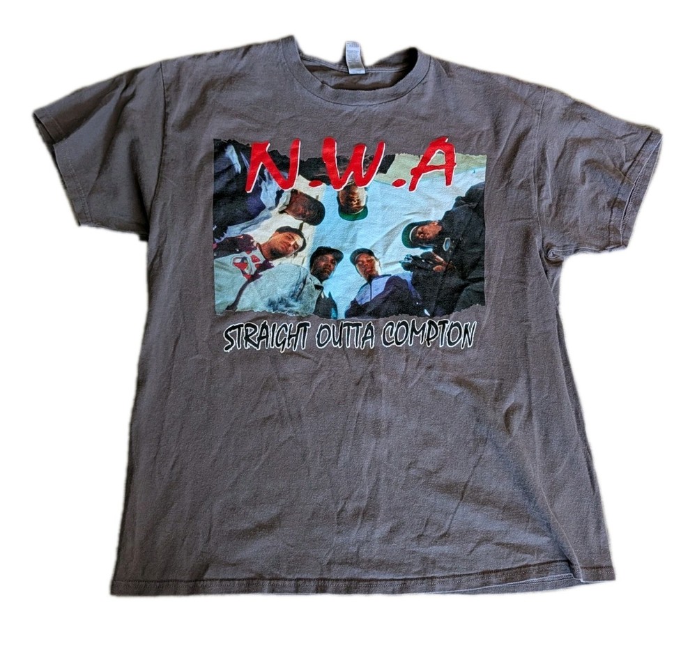 N.W.A. Straight Outta Compton Gray Hip Hop Tee Shirt Size L VGUC Group Photo Rap