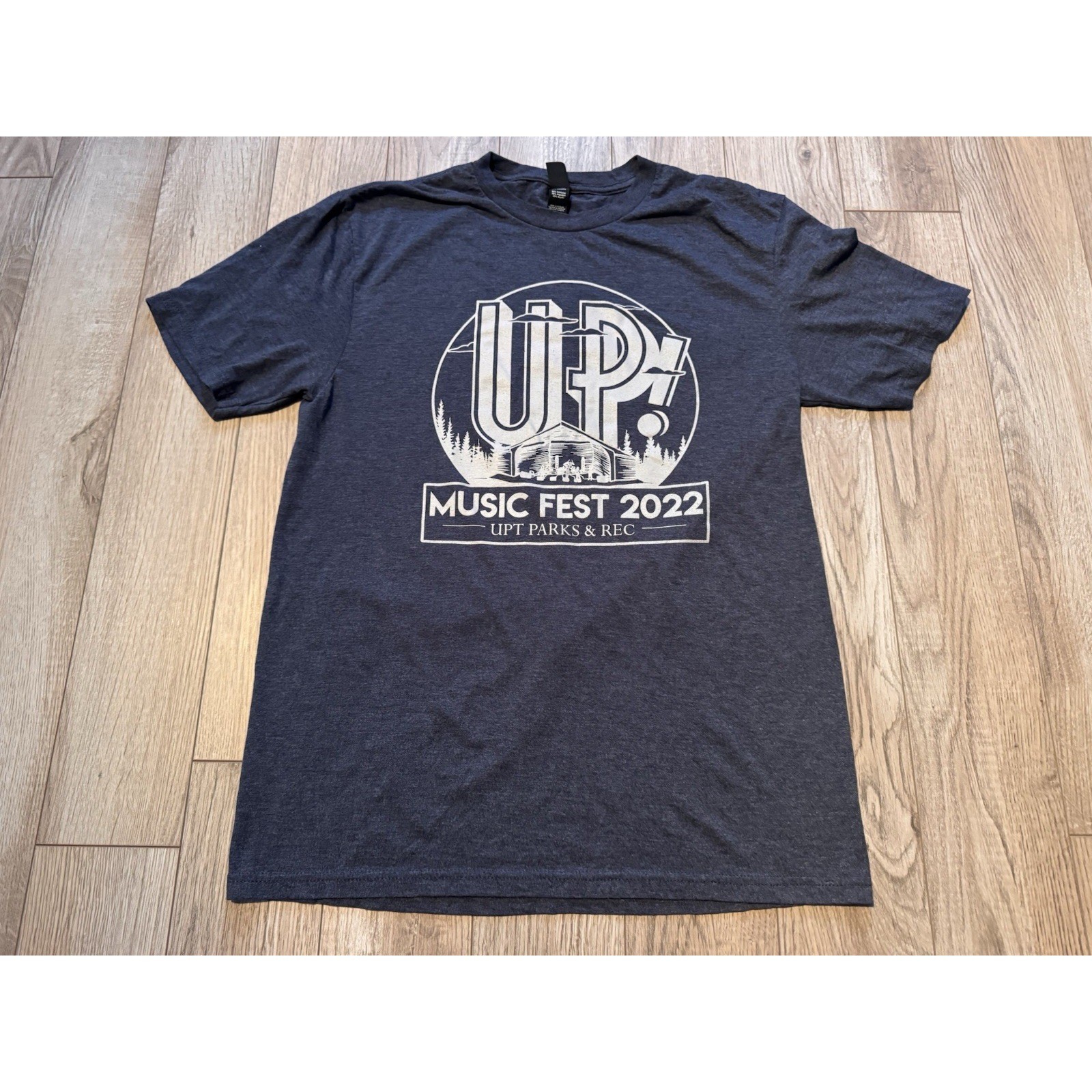 District Perfect Tri UP Music Fest 2022 T-Shirt Mens Medium Grey Concert Tee gallery