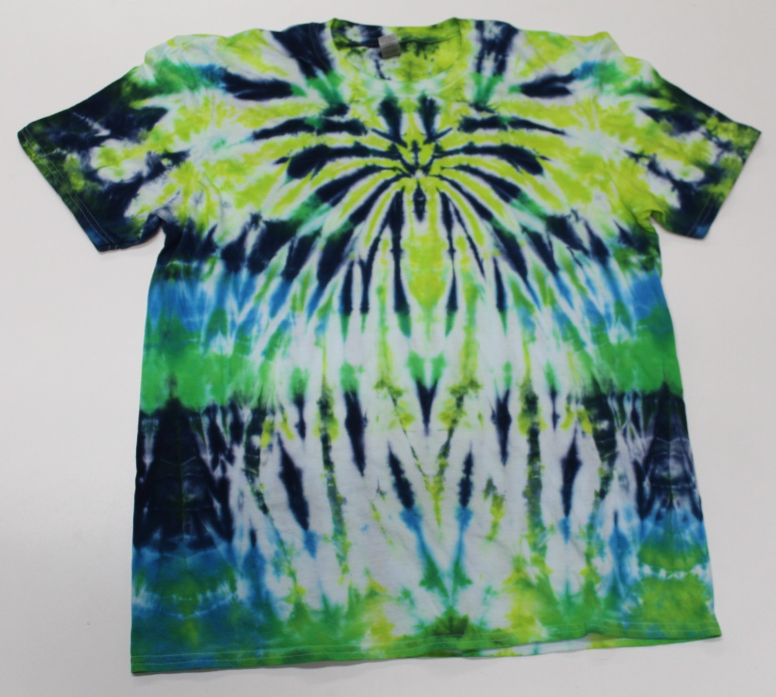Tie Dye T-Shirt Adult L Electric Green Ghost Gildan Softstyle Short Sleeve gallery