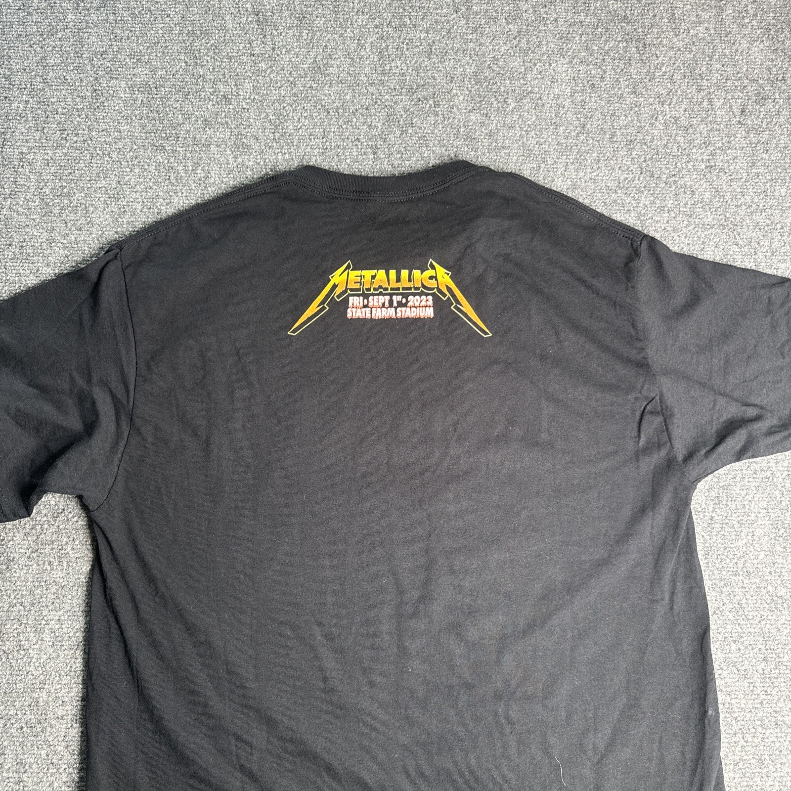 2023 Official Metallica Phoenix Shirt Sz L State Farm Stadium Arizona Tour AZ gallery
