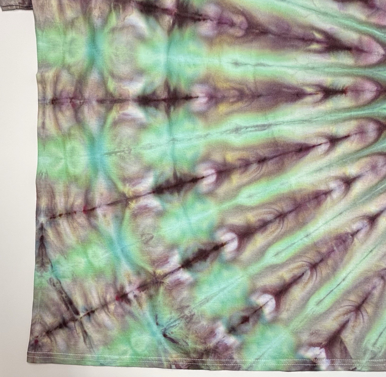 Handmade Ice Tie Dye Adult T-Shirt Unisex Size XL Green Fan Fold Gildan Tee NEW gallery