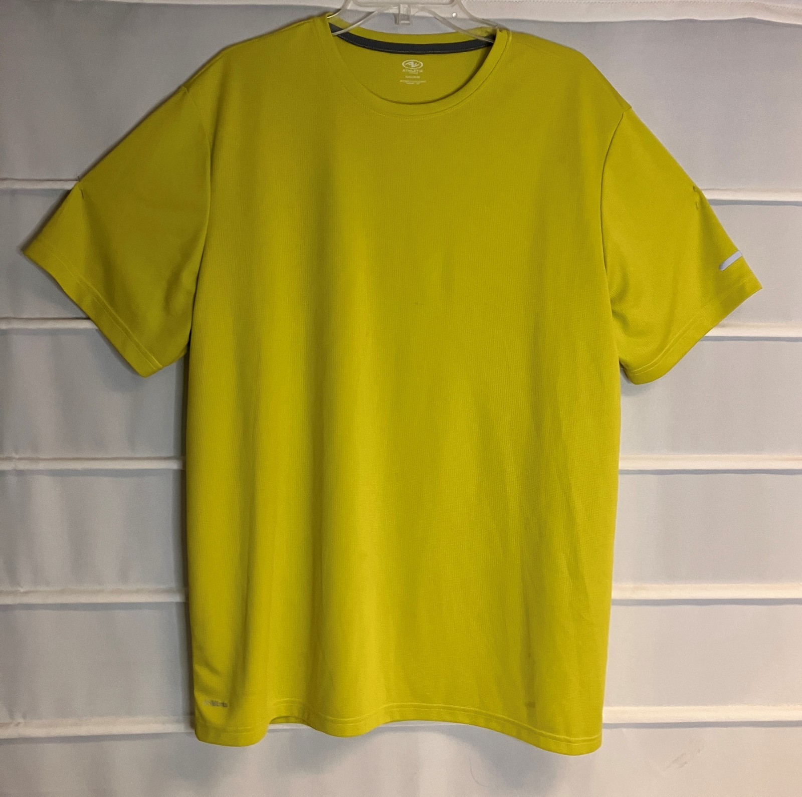 Athletic Works Neon Yellow Polyester Short Sleeve T Shirt XL 46-48 EC! gallery