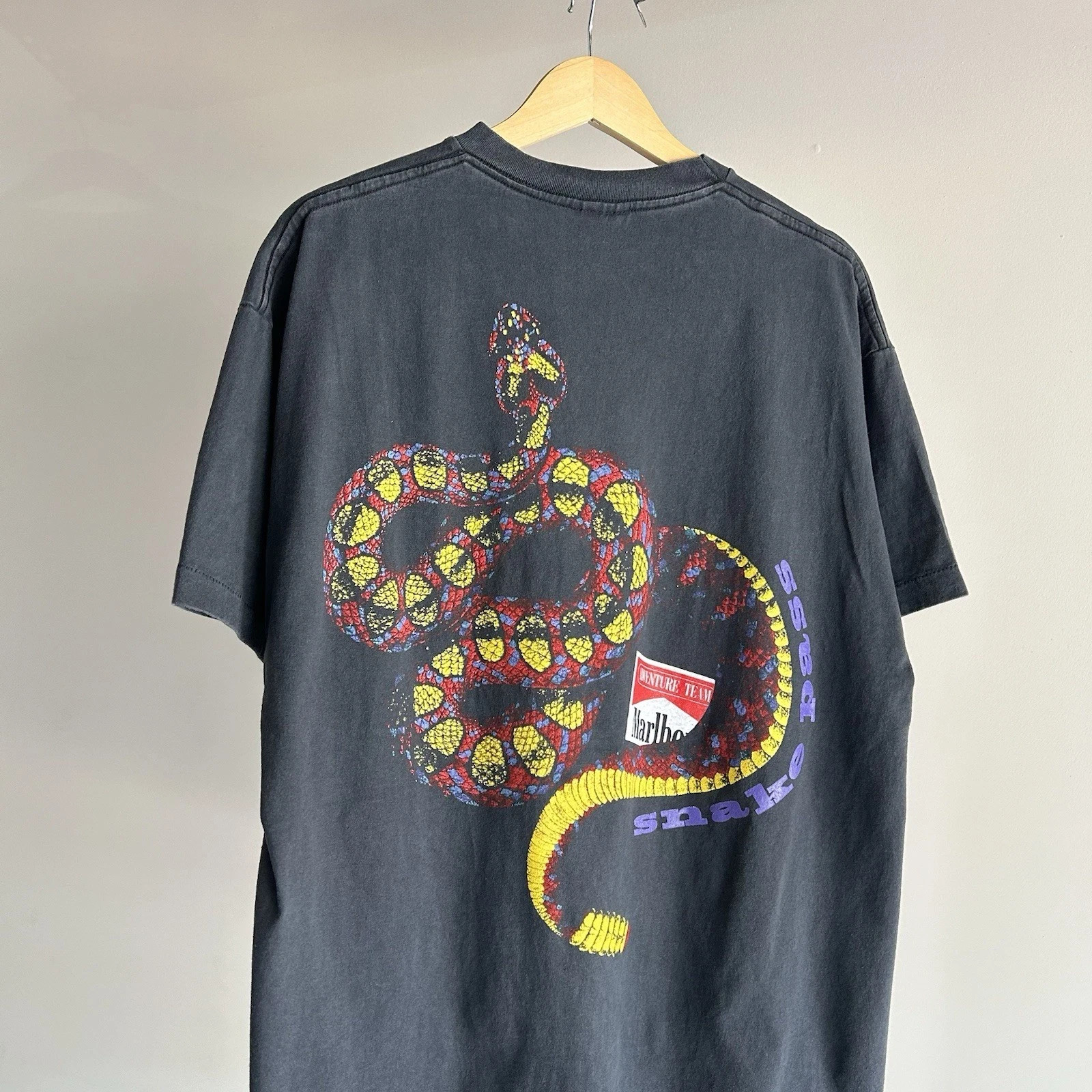 Vintage REPRINT Marlboro Snake Pass T Shirt Western Faded Black Pocket Rare gallery