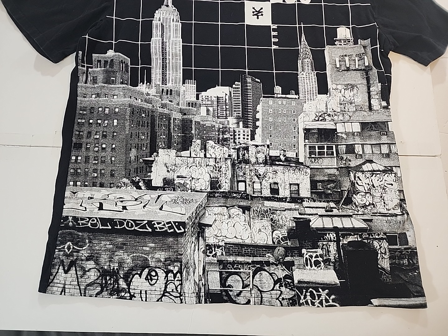 VTG Zoo York Unbreakable NYC Skyline Graphic Tee Black XXL Urban Streetwear Xmas gallery