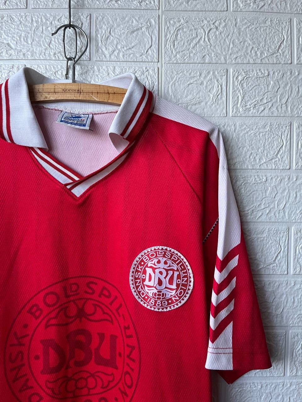 Vintage Denmark 1998 World Cup #11 Laudrup France 98 DBU Fan Soccer Jersey gallery