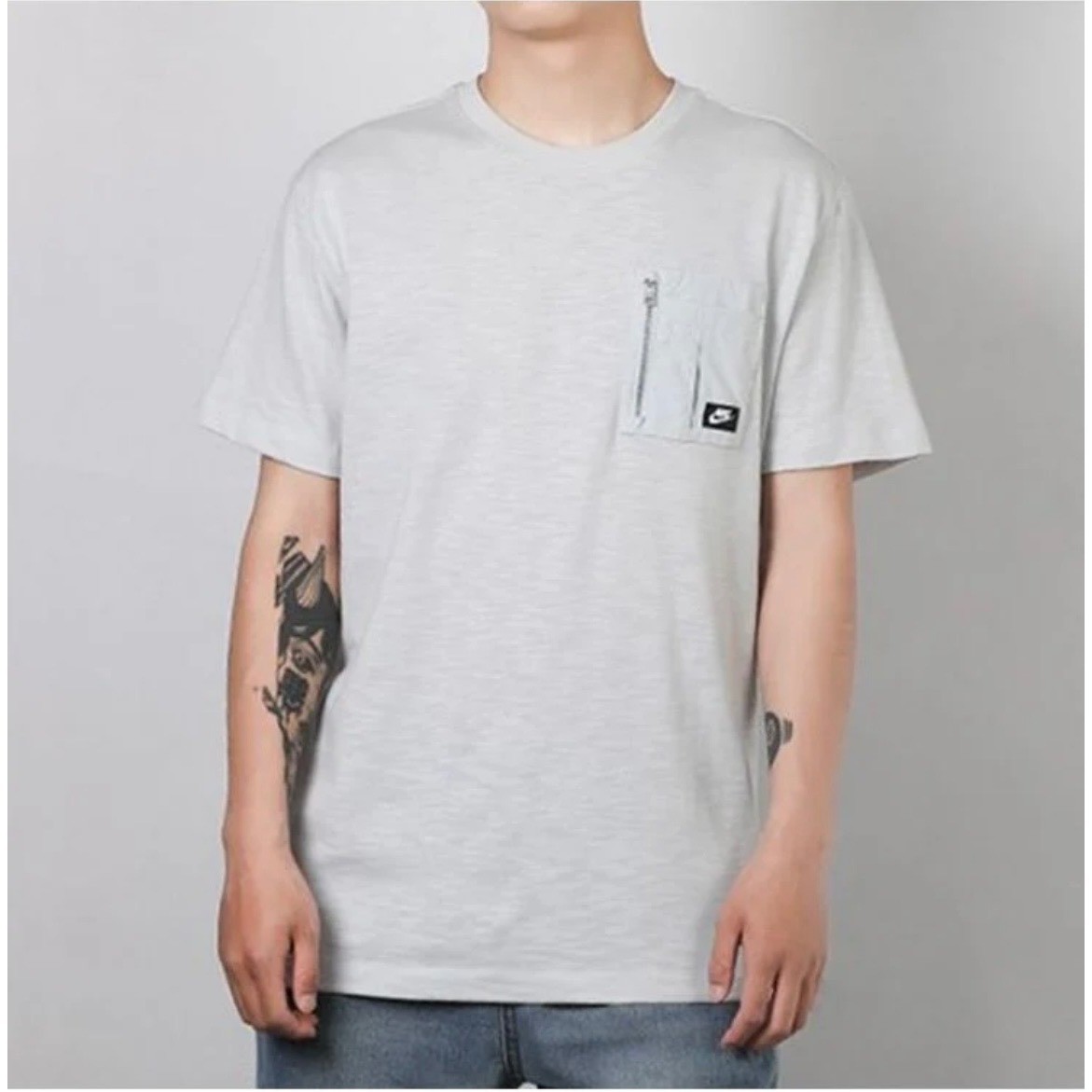 Nike Mens Utility Pocket T-Shirt Light Grey Slub Knit Zippered Chest Logo M