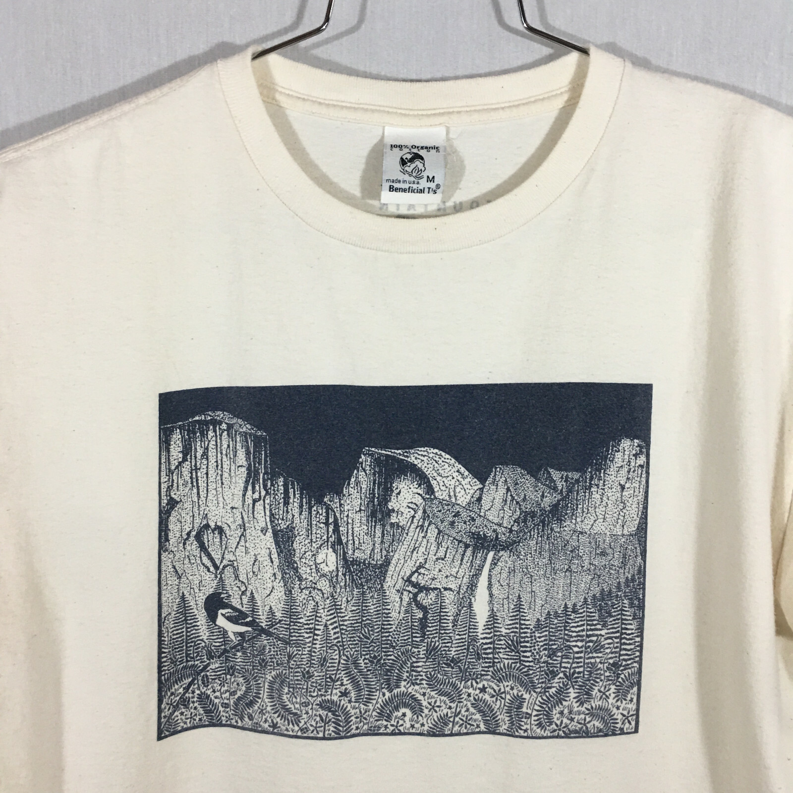 rare Mountain Hardwear Patagonia print S/S t-shirt – Natural – M’s Md / Lg EUC*