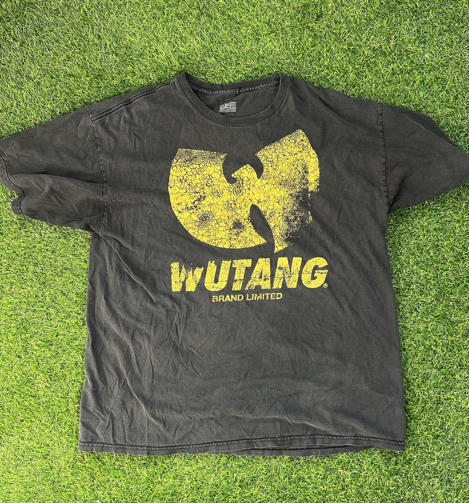 RARE! Wu-Tang Brand Limited T-Shirt Distressed Yellow “W” Size XL gallery