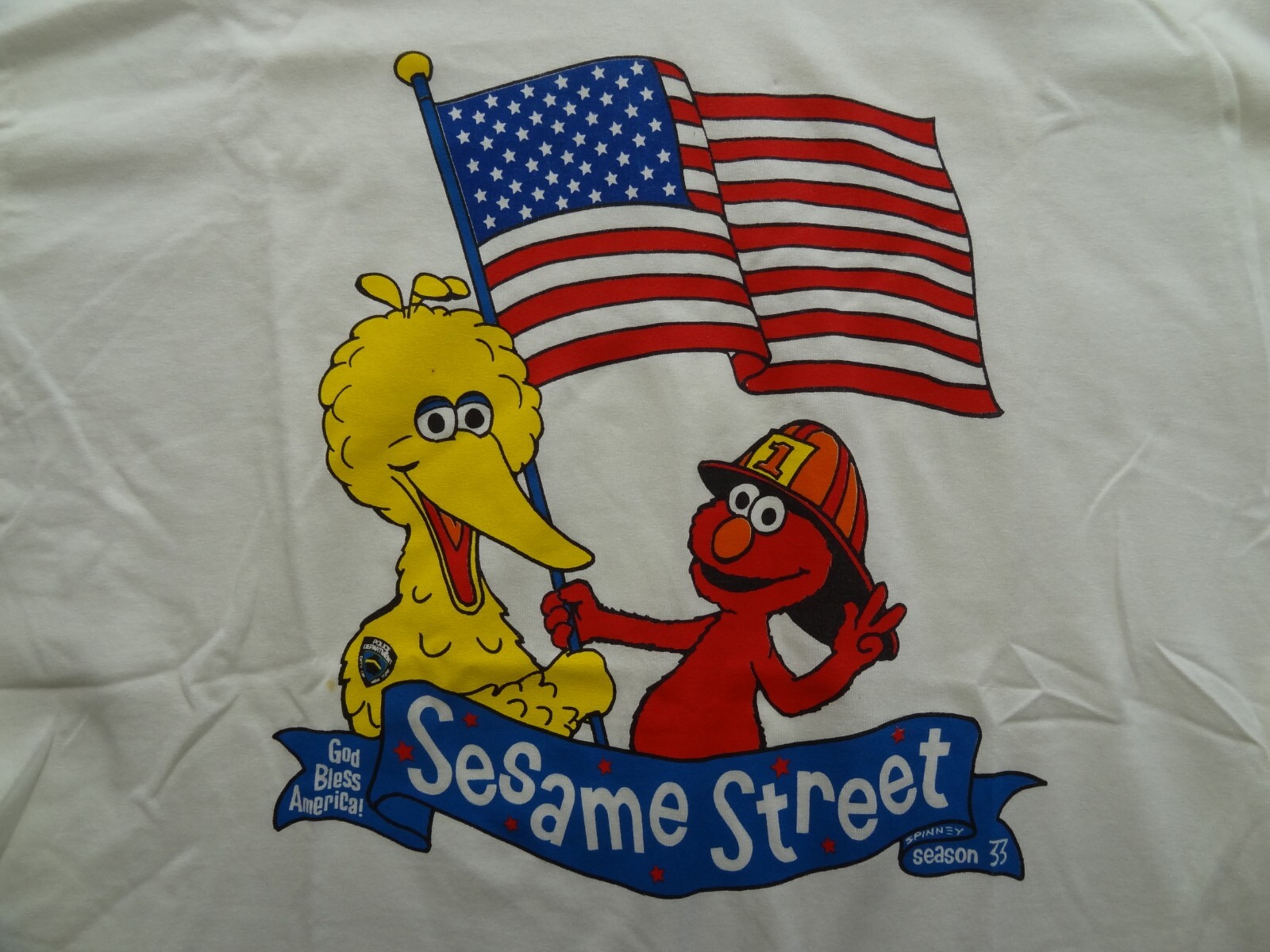 Sesame Street 2002 Gildan L Tee T-Shirt Season 33 9/11 NY New York Elmo Big Bird gallery