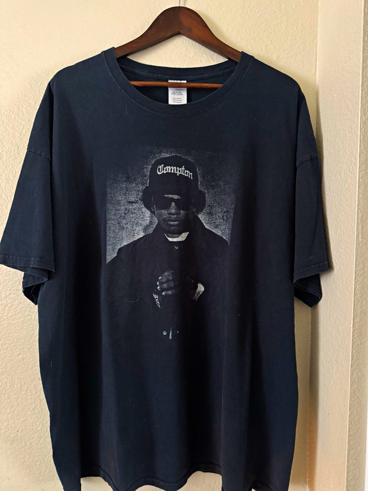 2000 Eazy E Rap Gildan Tee