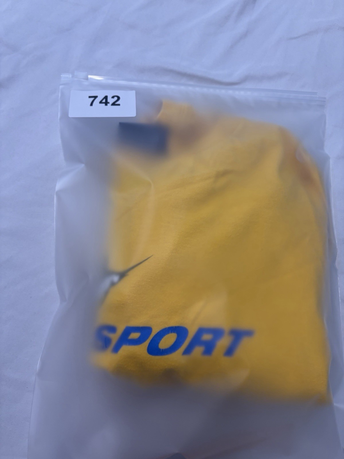 Vintage 90’s Polo Sport Marlin Yellow Cotton L Tee Shirt Medium gallery