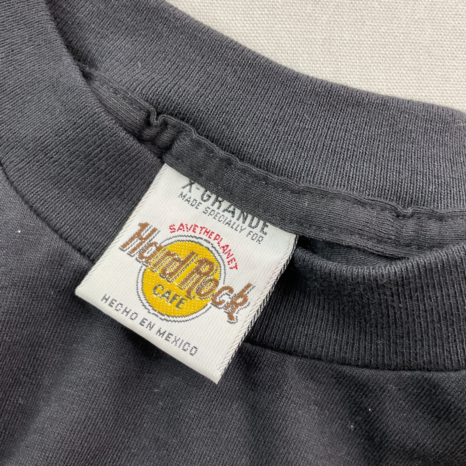 Vintage Hard Rock Cafe T-Shirt Men Sz XL Cancun Mexico Graphic Music Tee 90s gallery