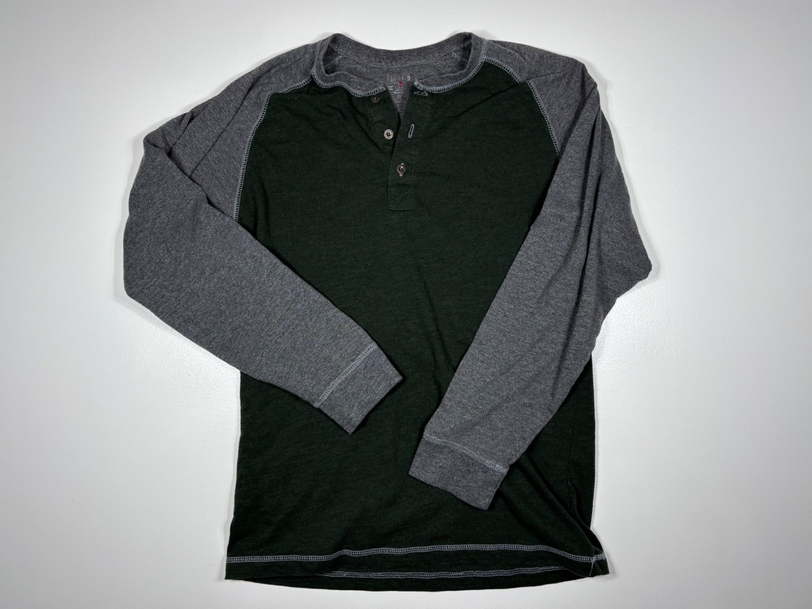 RedHead Henley Shirt Mens No Tag Long Sleeve Green Gray Outdoor Casual Layer gallery