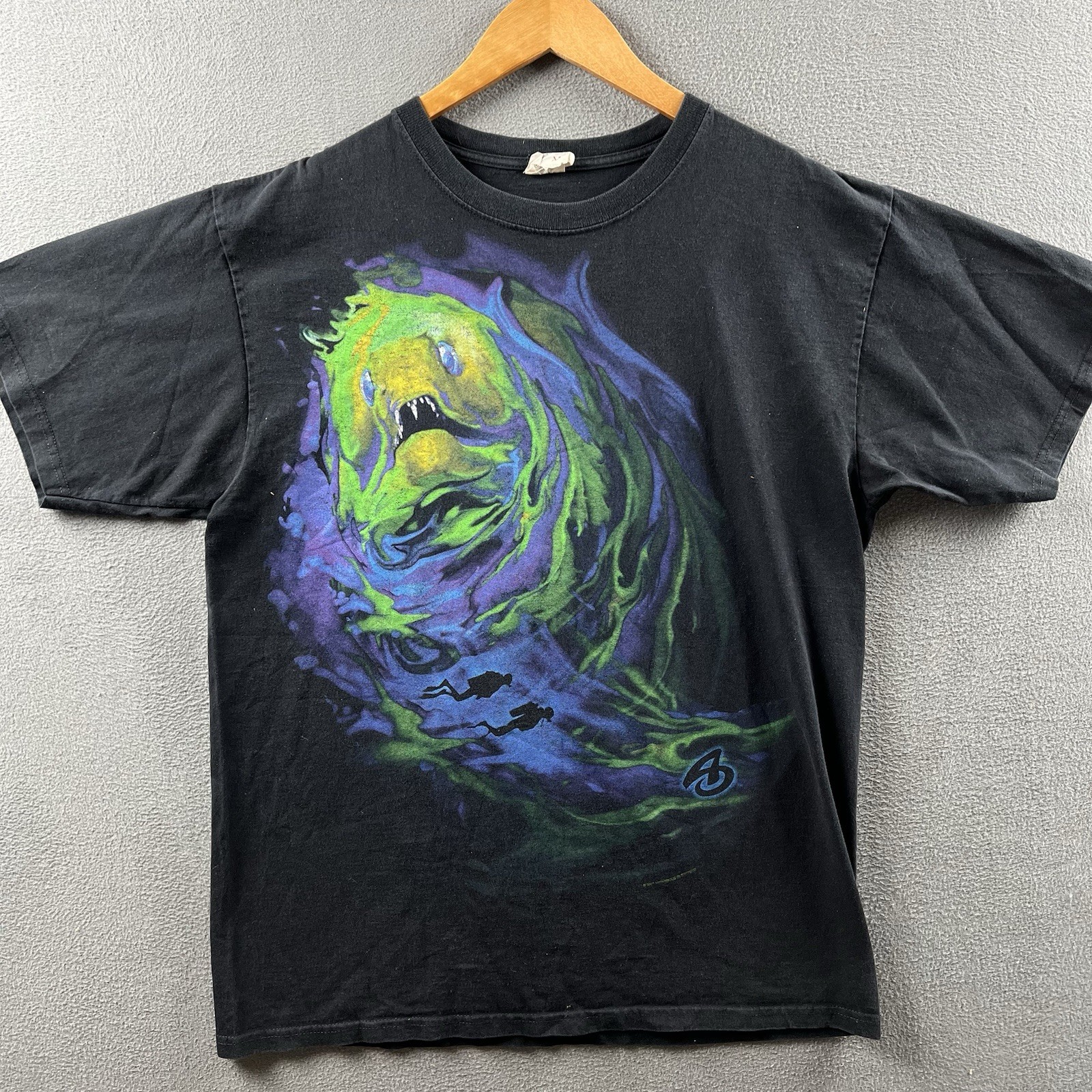 Vintage Amphibious Outfitters Shirt Mens Large Black Scuba Diving Eel Nature AOP