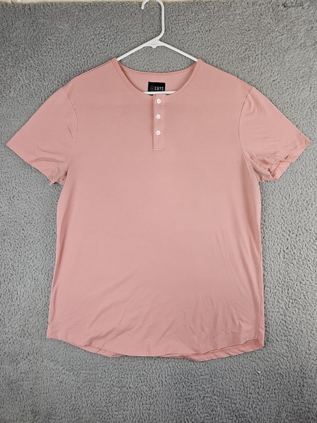CUTS Henley Shirt Mens L Pyca Pro Curve Hem Light Pink Short Sleeve gallery