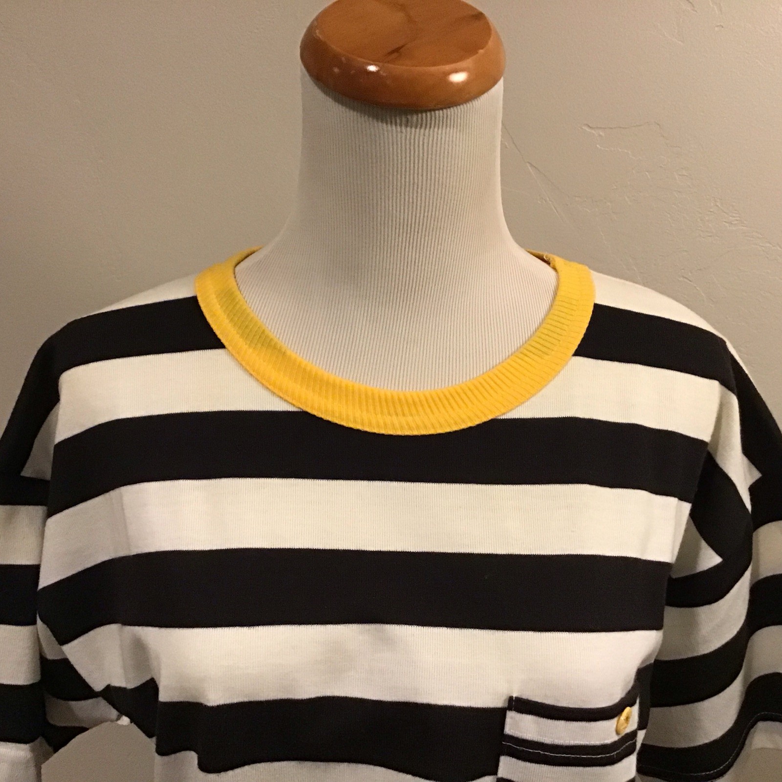 Vintage Hang Ten T-shirt 80s 90s Board Stripes Pocket MADE IN USA Surfer L Surf gallery