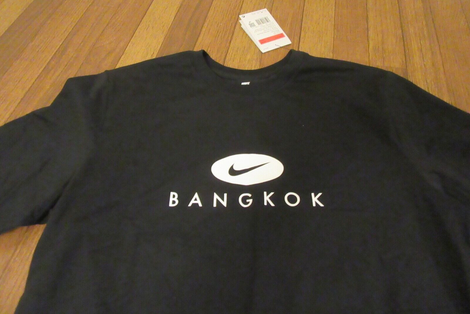 Nike Bangkok T-Shirt Tee Size Large Black Bangkok Thailand Brand New With Tags gallery