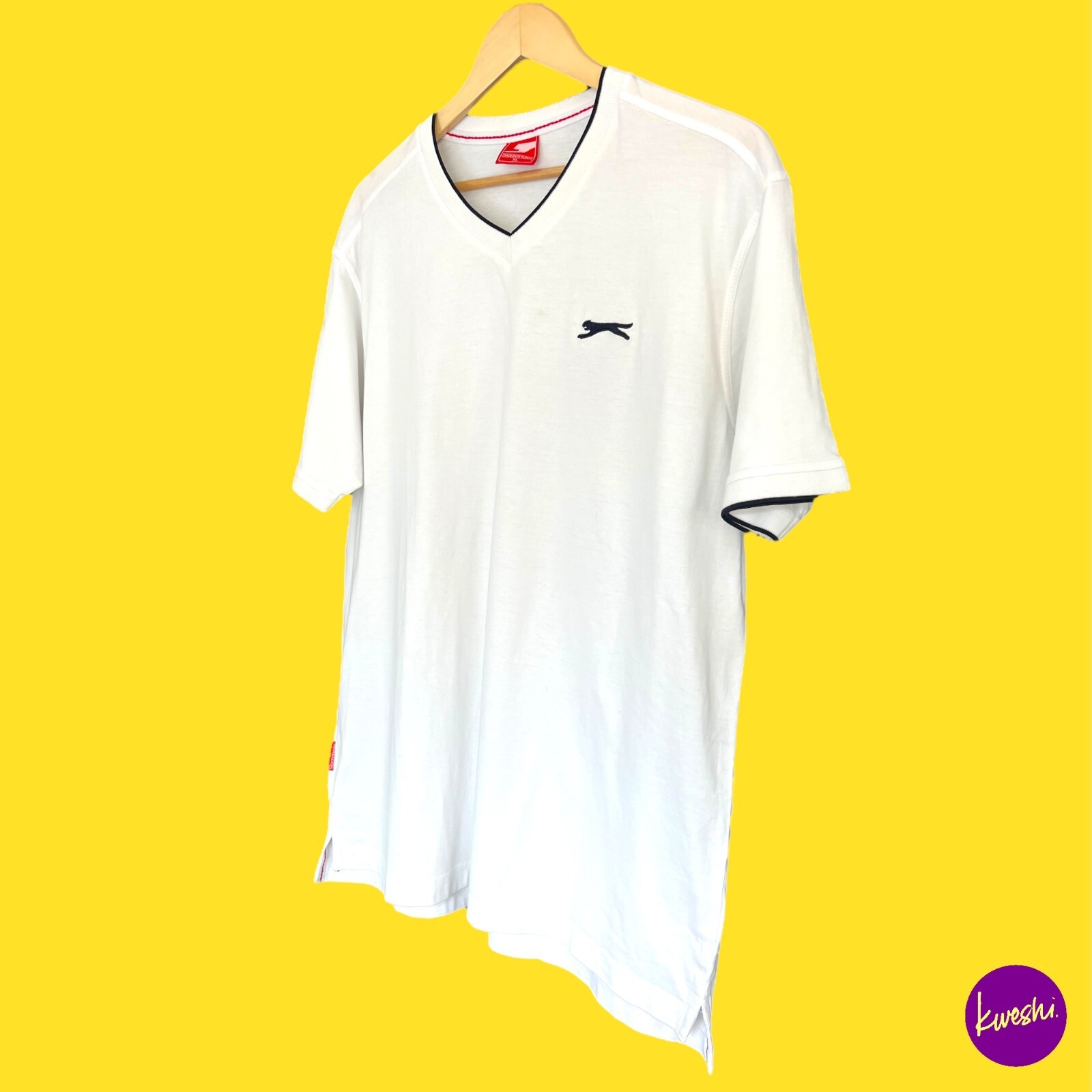 SLAZENGER Men's Essential T-Shirt, 100% Cotton, Crew Neck, White, UK XL gallery