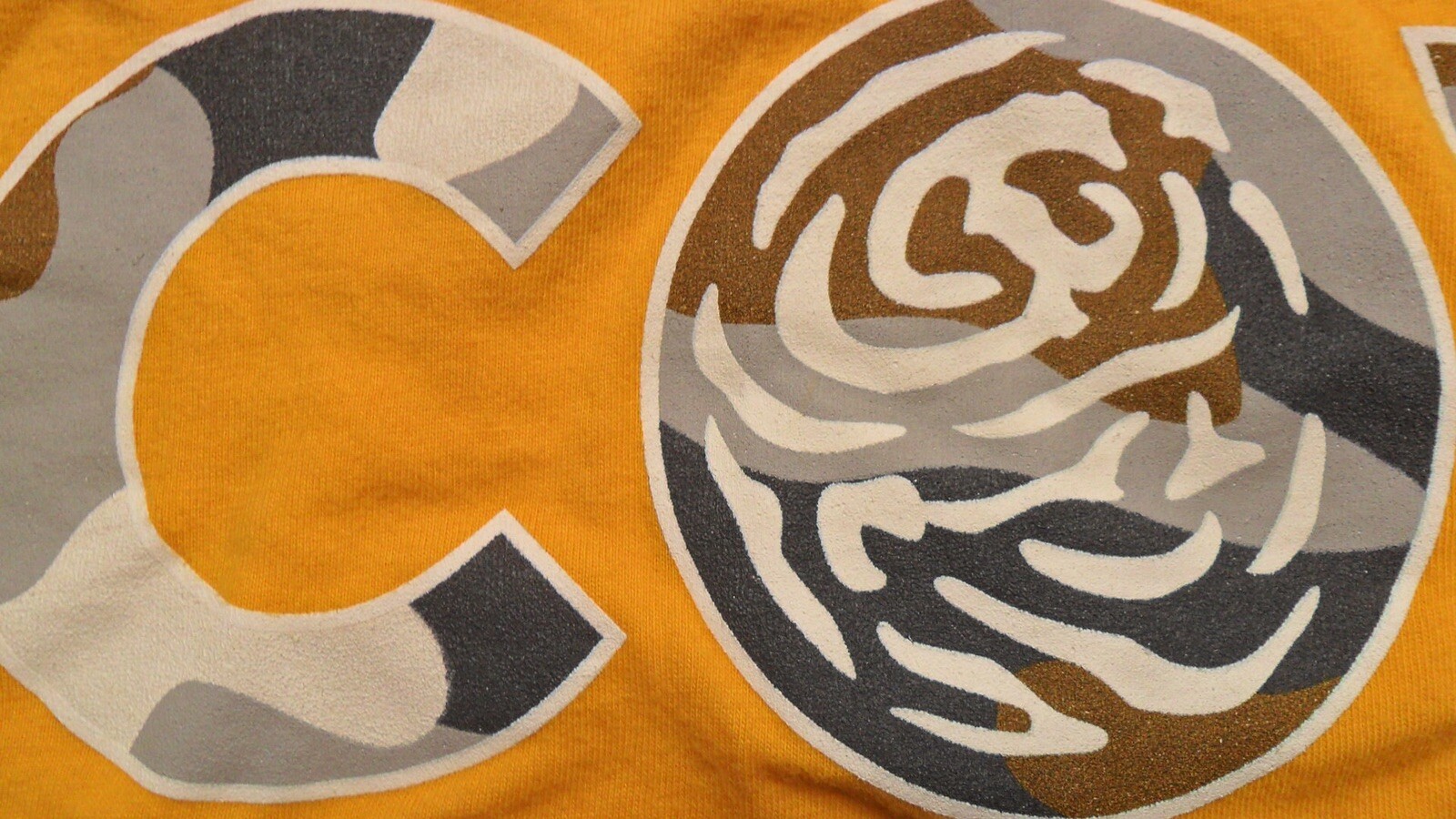 Large Discovery Channel 2015 Shirt gallery