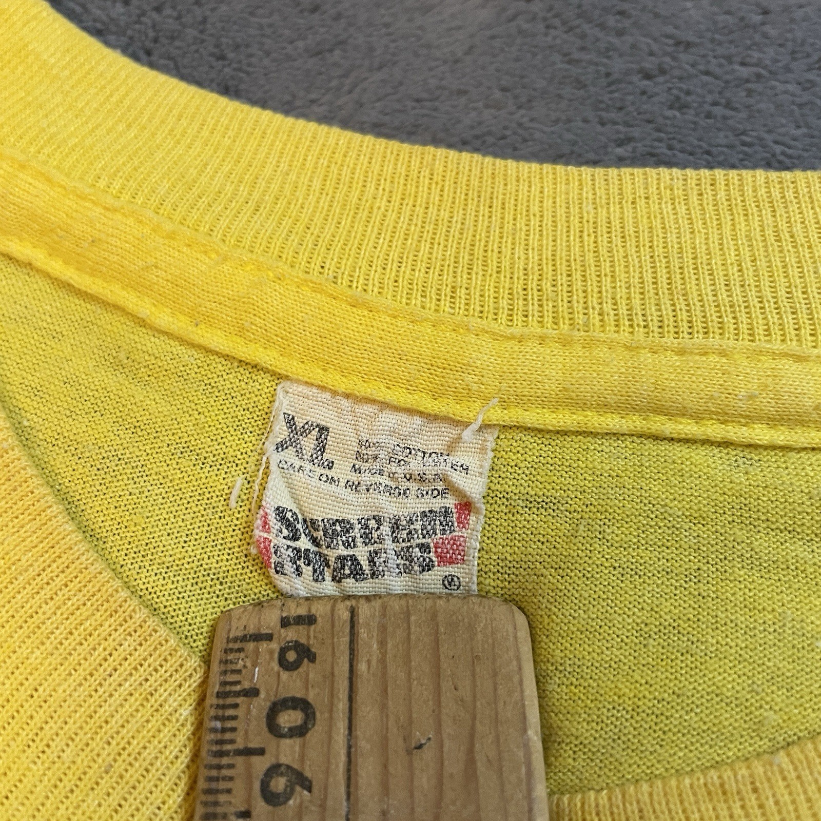 VTG 80s Single Stitch T-Shirt Mens Large Yellow Royal Caribbean Screen Stars 90s gallery