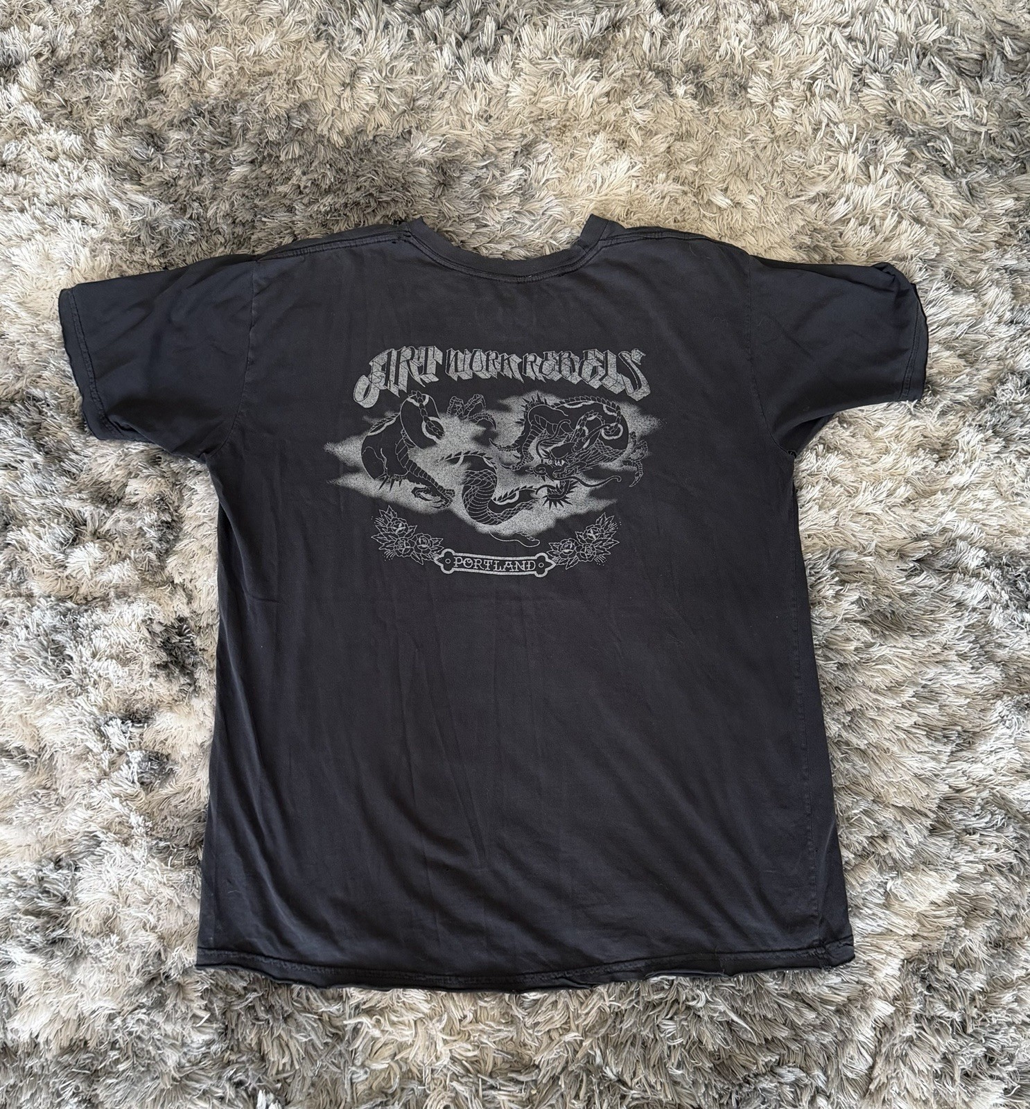 ArtWork Rebels Tattoo XL Black Distressed Y2K Grunge Punk Fade Graphic TShirt gallery