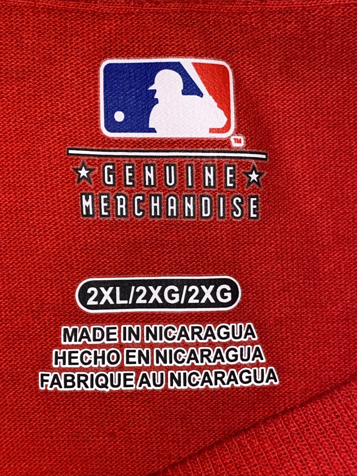 Cincinnati Reds Genuine Merchandise Red Tee Size 2XL Pit To Pit 26” L 31” gallery