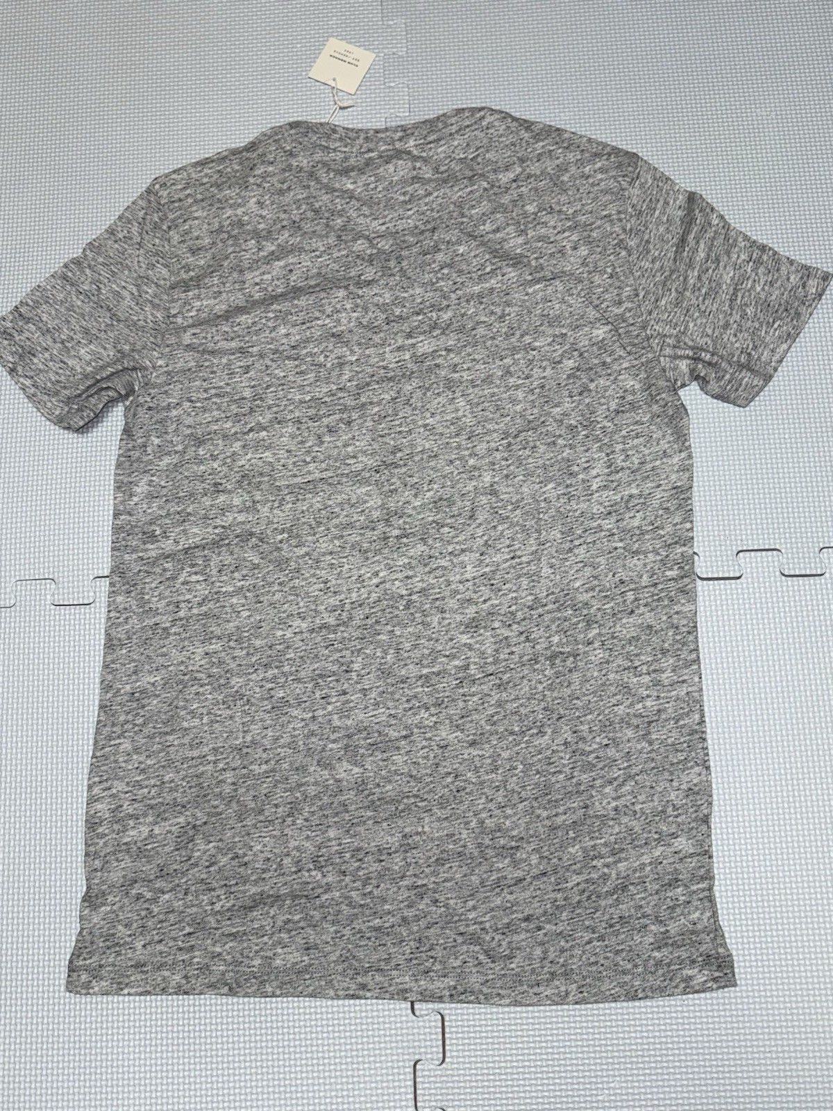 Club Monaco Men’s Joe V-neck Tee Grey Size X-Small NWT Free Ship Retail $32.50 gallery