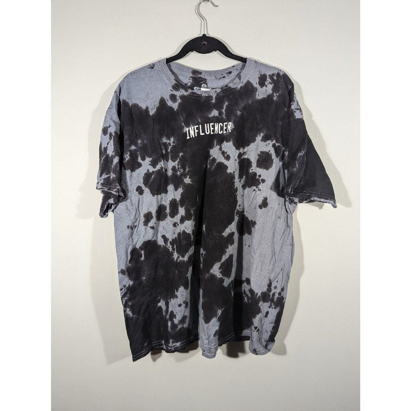 Goodie Two Sleeves Mens Tie Dye Influencer Short Sleeve Crewneck Shirt Sz XL gallery