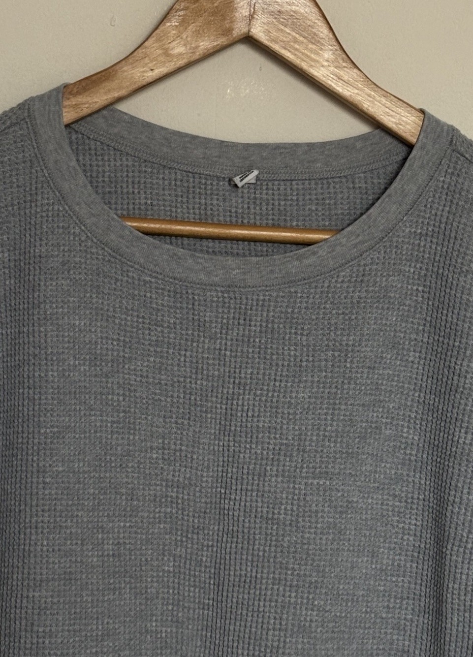UNIQLO Mens Medium Waffle Knit Thermal Top Grey 3/4 Length Short Sleeves gallery
