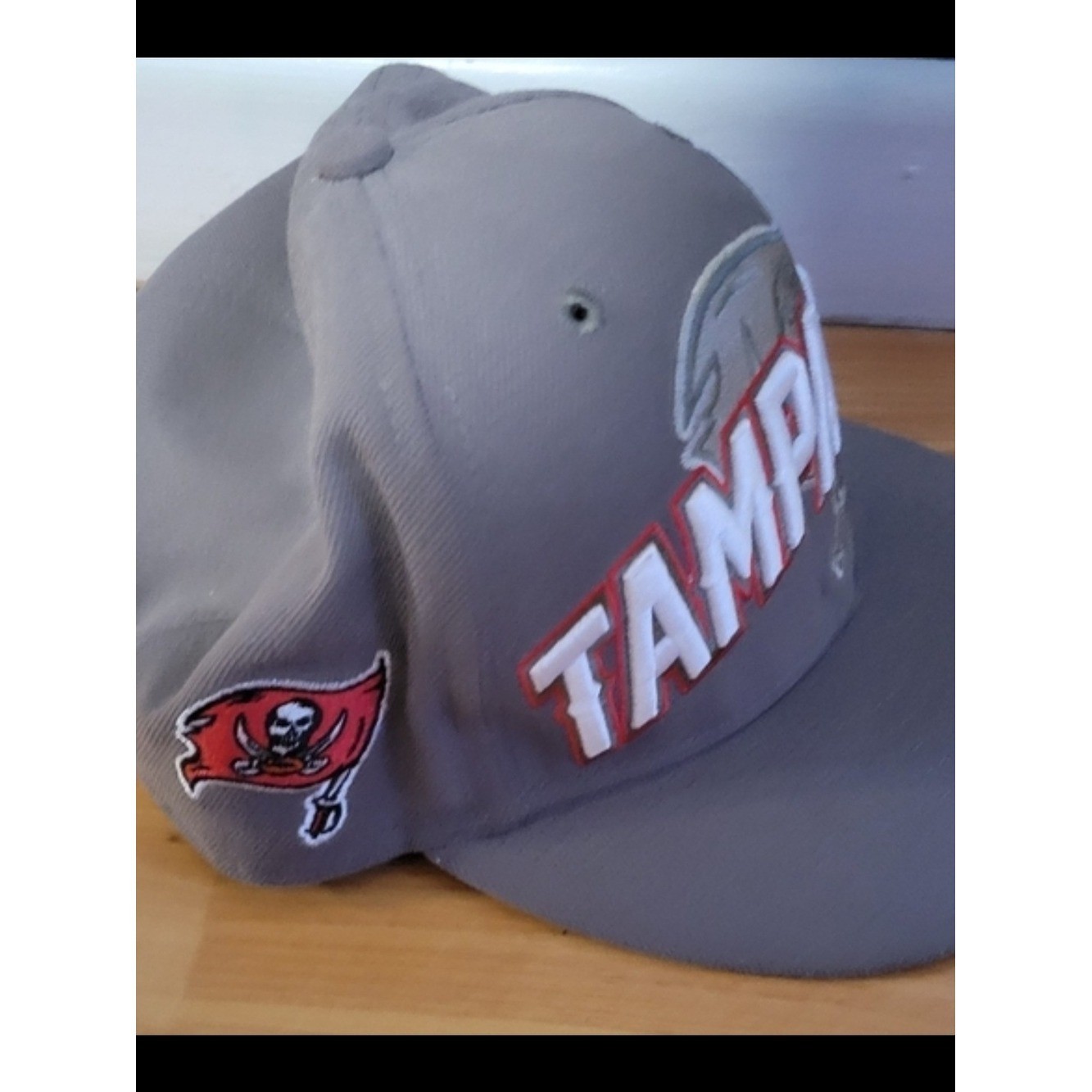 Tampa Bay Buccaneers Bundle: LARGE Red Tee + Gray Baseball Cap gallery