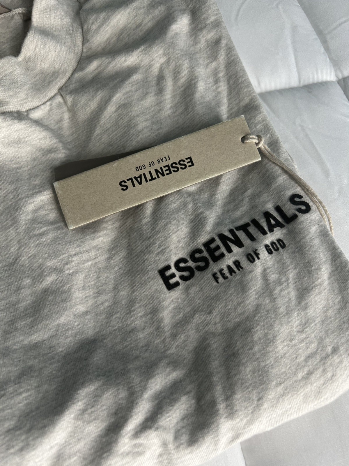 Fear of God ESSENTIALS Mens Light Oatmeal Graphic Crew Neck Cotton T-Shirt S gallery