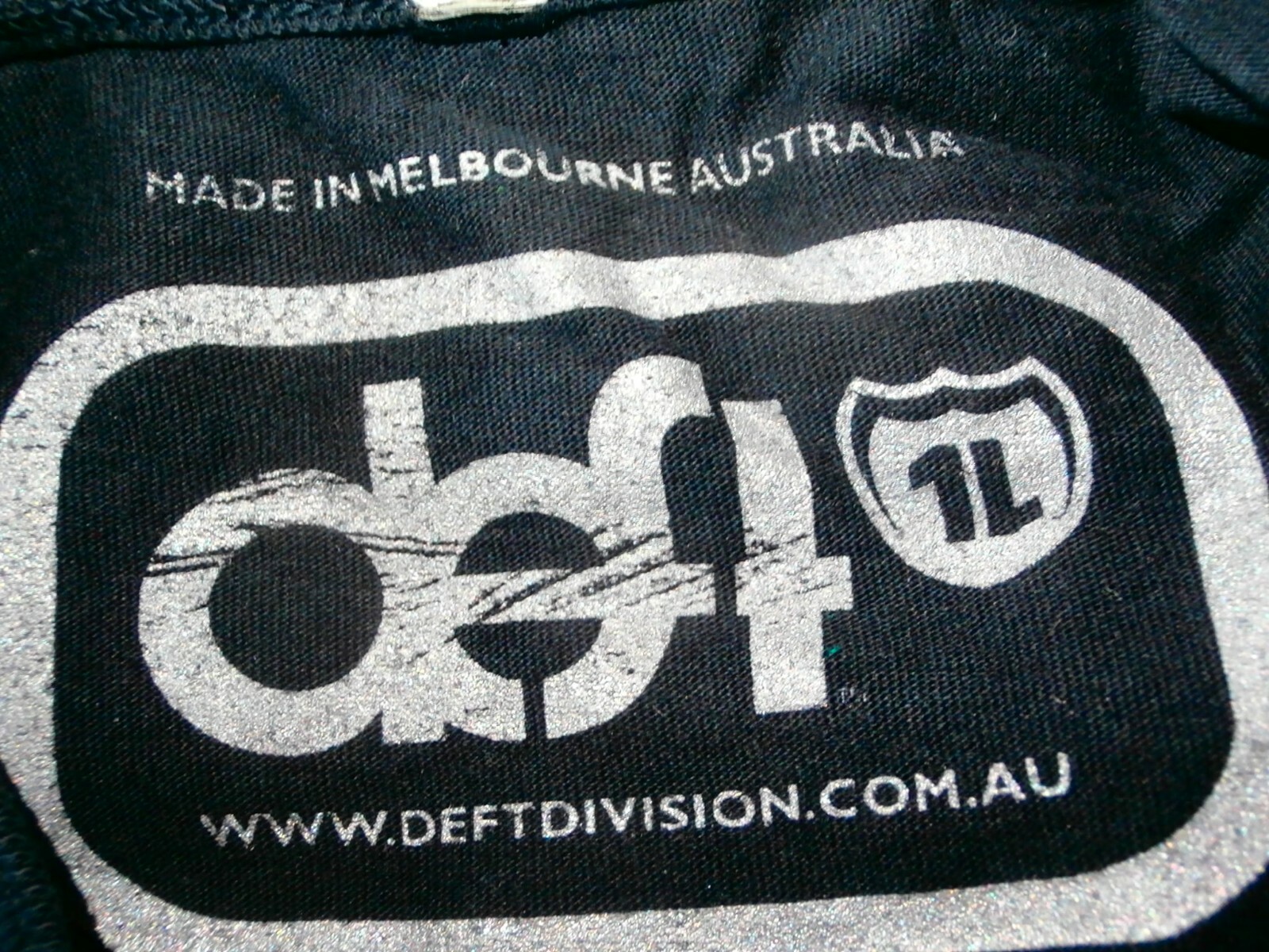 SURF CLUB 1999 - 2006 T-Shirt DEFT MADE IN MELBOURNE AUSTRALIA SURFERS WANTED gallery