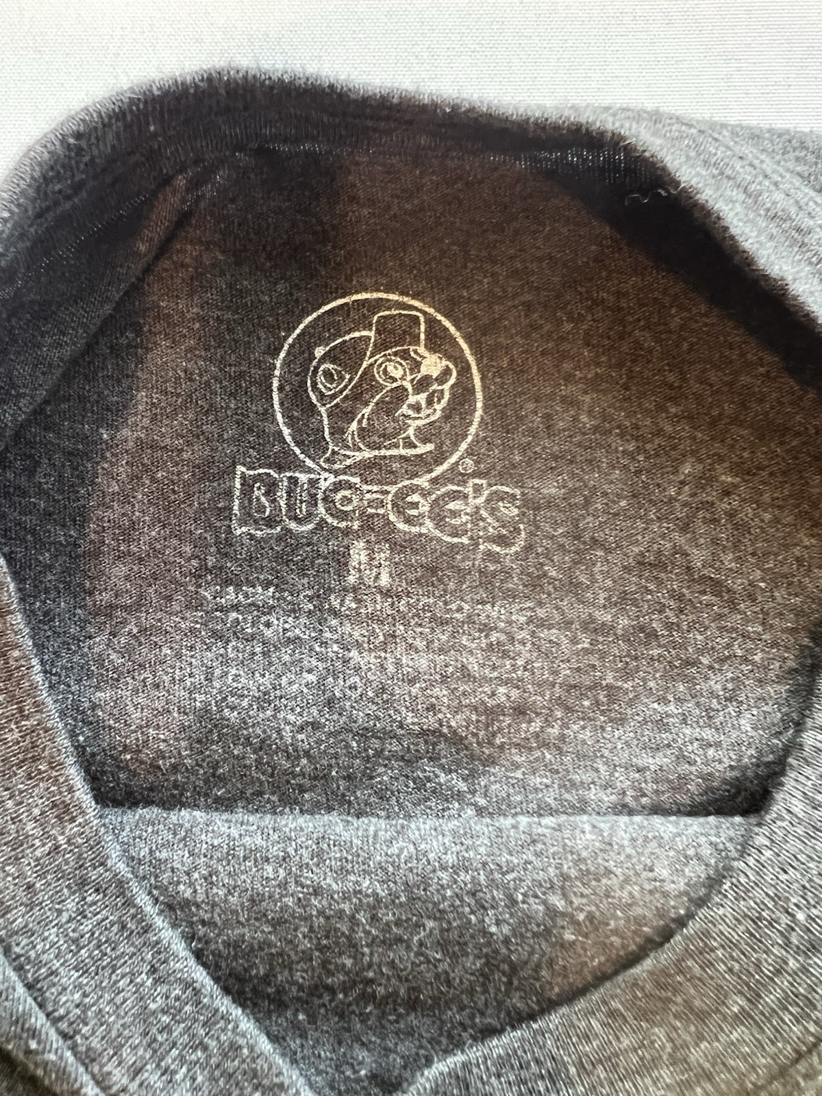 Buc-ee's Calhoun GA Buc-ee Logo Graphic T-Shirt Gray M Cotton Blend gallery