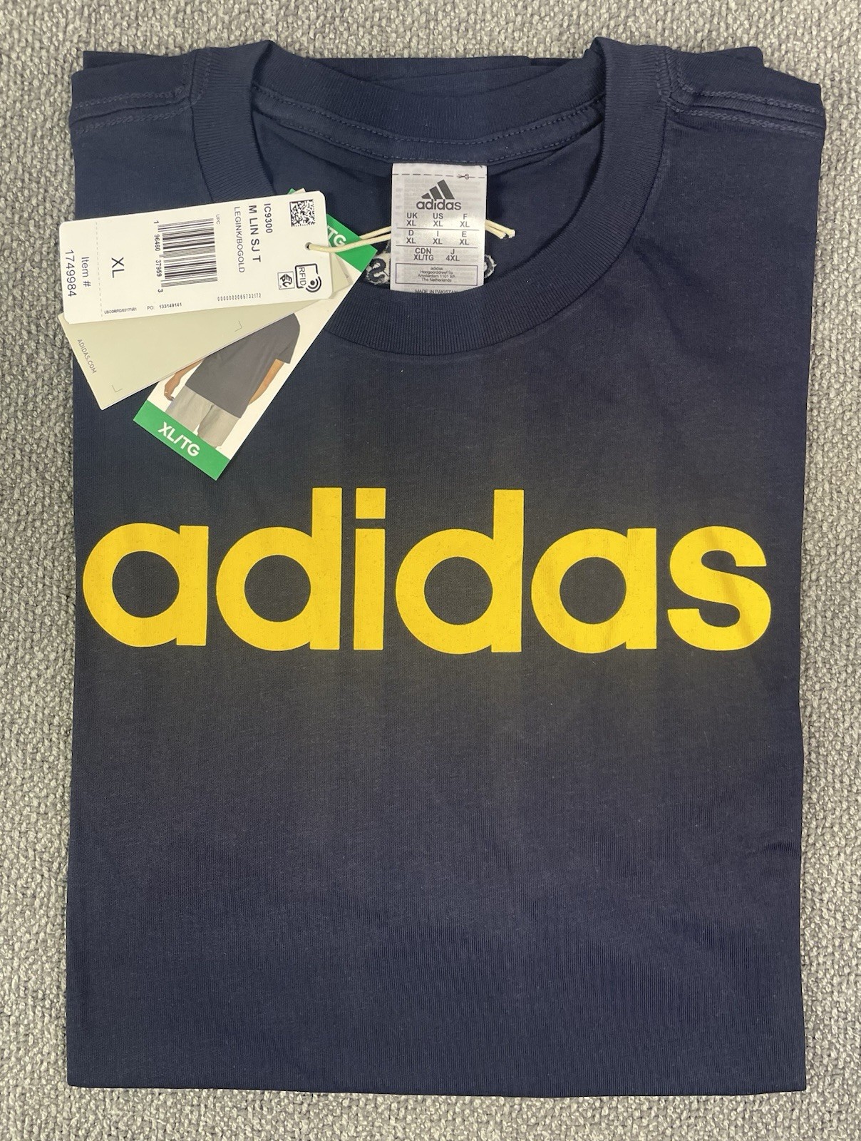 adidas Men’s XL Graphic Crewneck Short Sleeve T-Shirt Navy NWT gallery