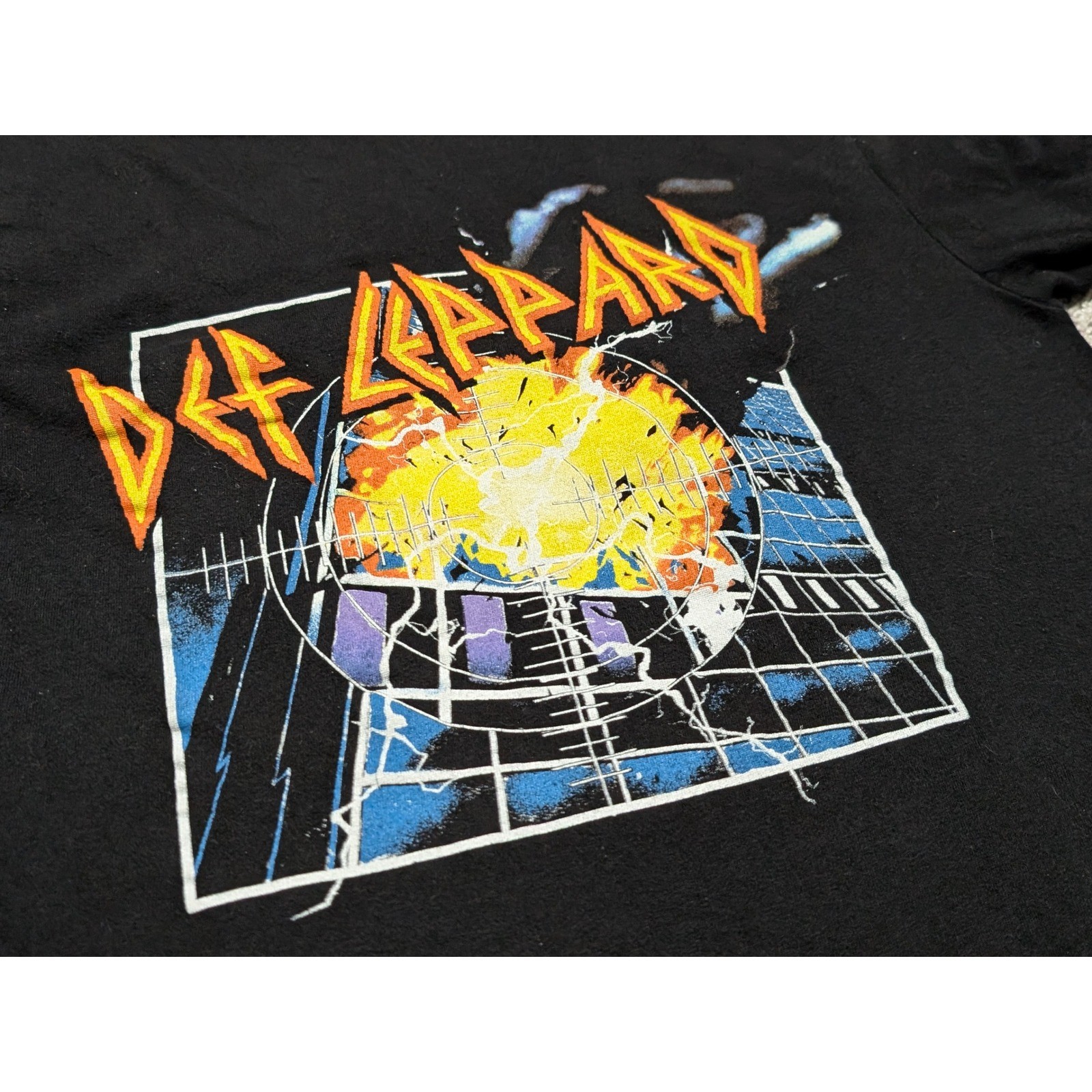 Def Leppard Pyromania Graphic T-Shirt Medium Black Rock Band Tee Short Sleeve gallery