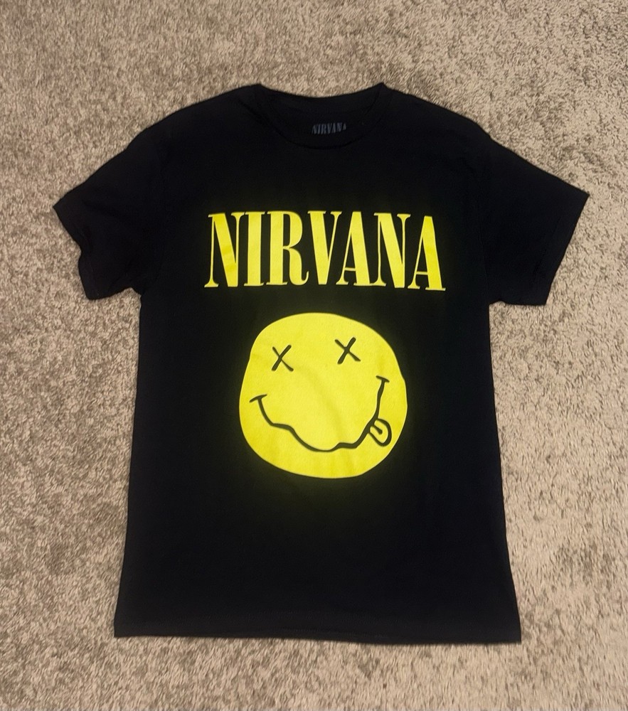 NIRVANA ‘Nevermind’ Black Tee Shirt w/Yellow Smiley Face Size M