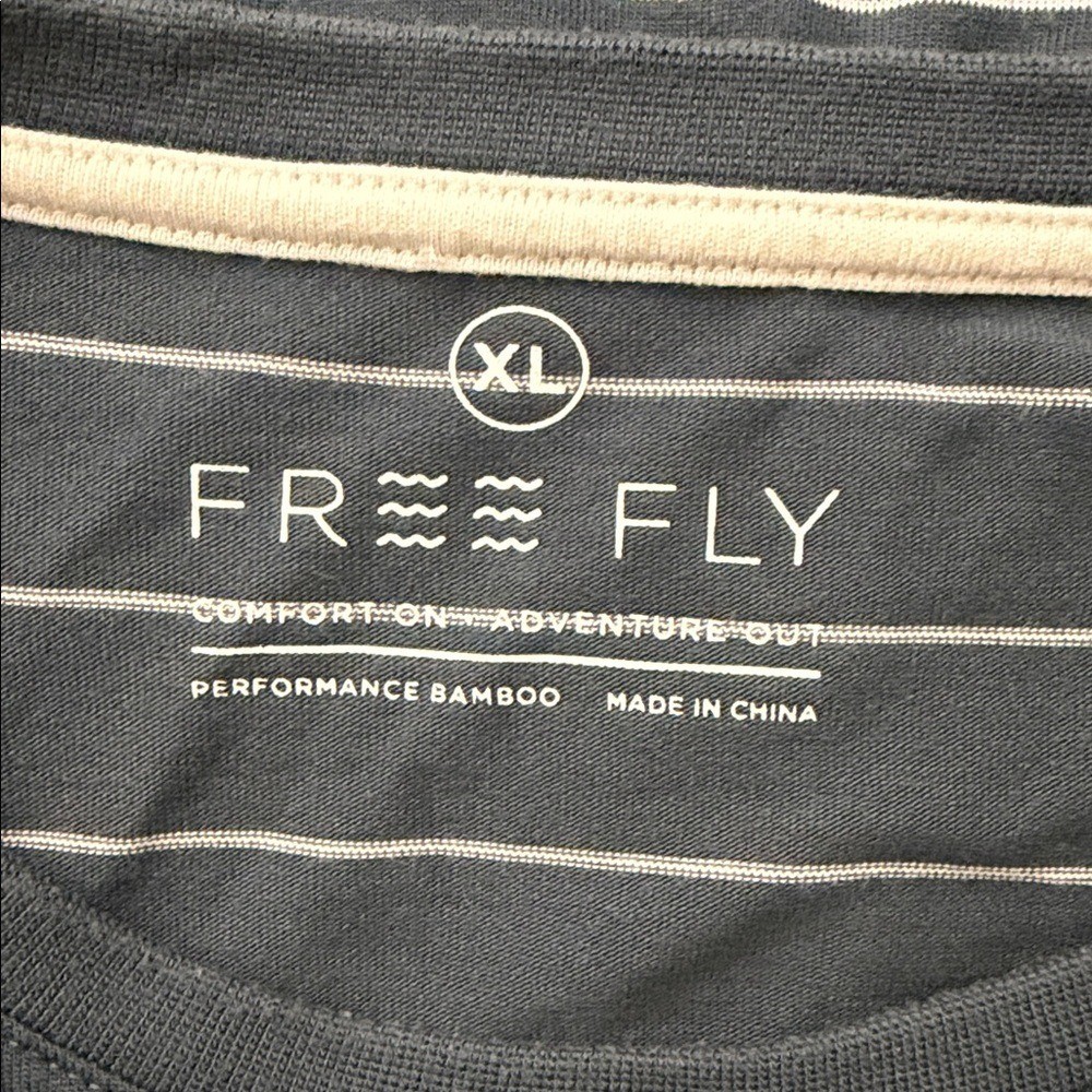 Free Fly Men's XL Bamboo Performance Pocket T-Shirt Blue White Stripes gallery