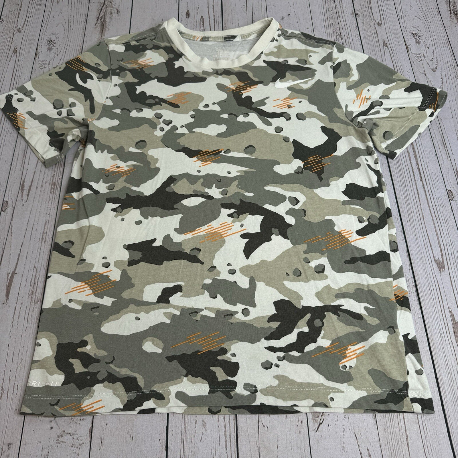 Nike Athlete DriFit Short Sleeve T Shirt Brown Camo Camouflage Mens Medium Tee