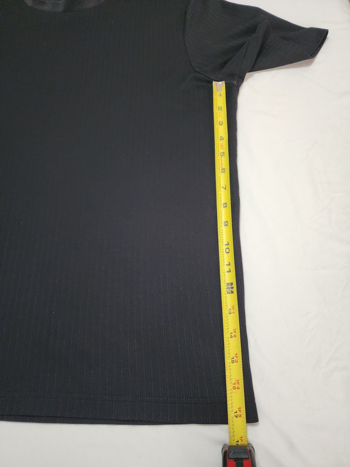 Croft & Barrow Easy Care All Black Fitted Crew Ribbed T-Shirt Men's Large Y2K gallery