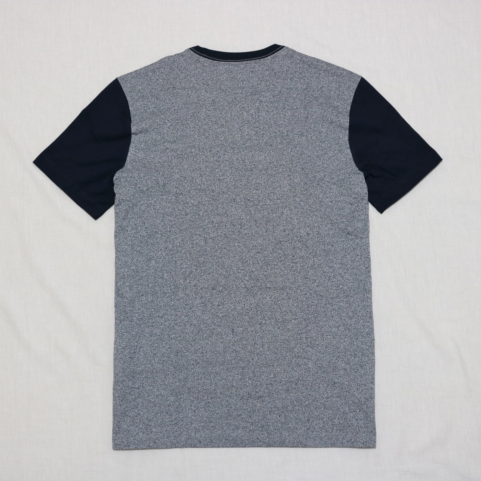 Tommy Hilfiger Men Colorblock short sleeves T-shirt size M ,L , XL new with tag gallery