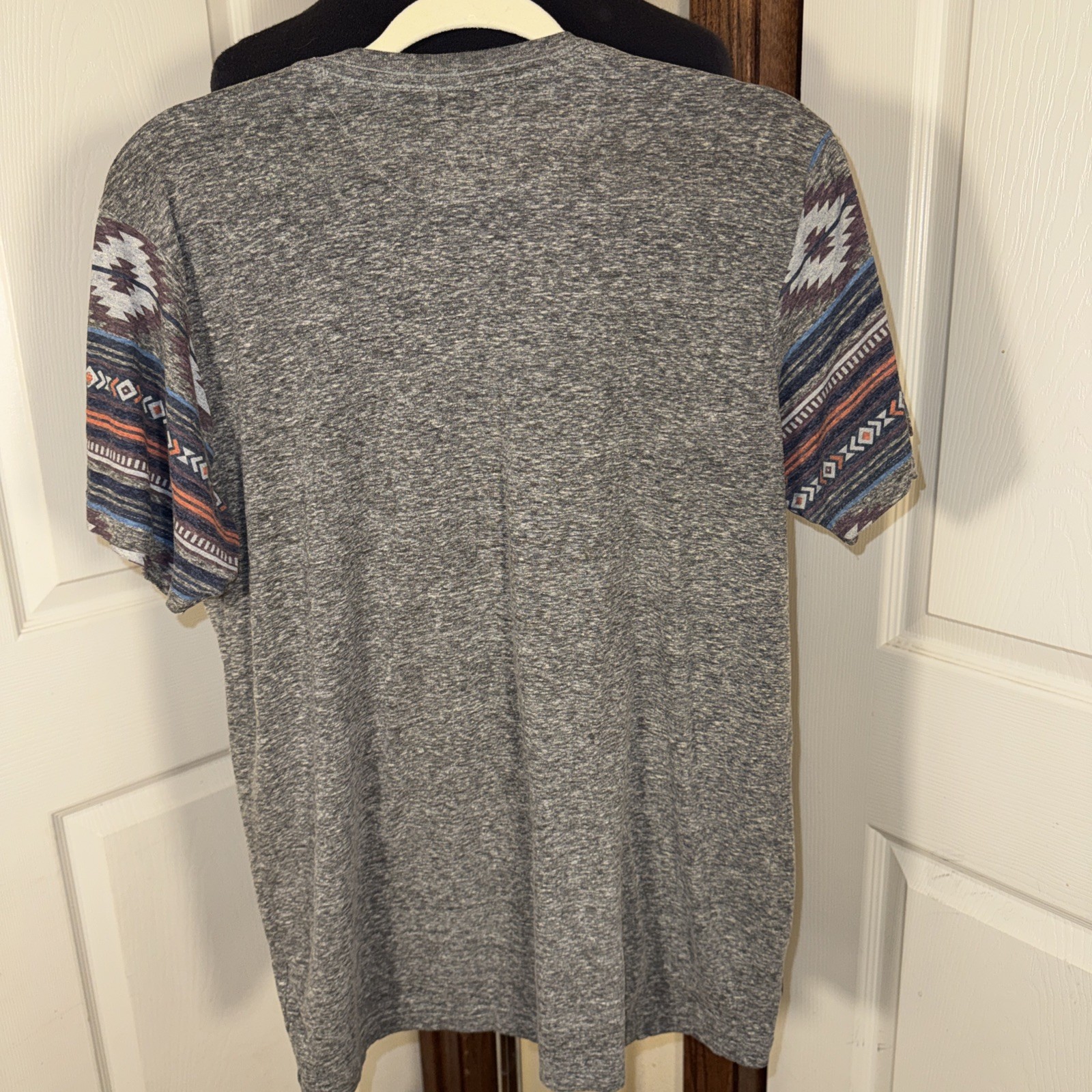 Quilted Giraffe Men’s T Shirt Gray Medium Cotton Blend Made In India gallery