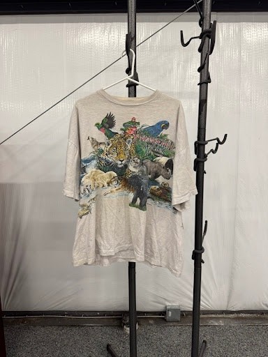Vintage 1994 Endangered Species of the World Graphic Tee Single Stitch Nature