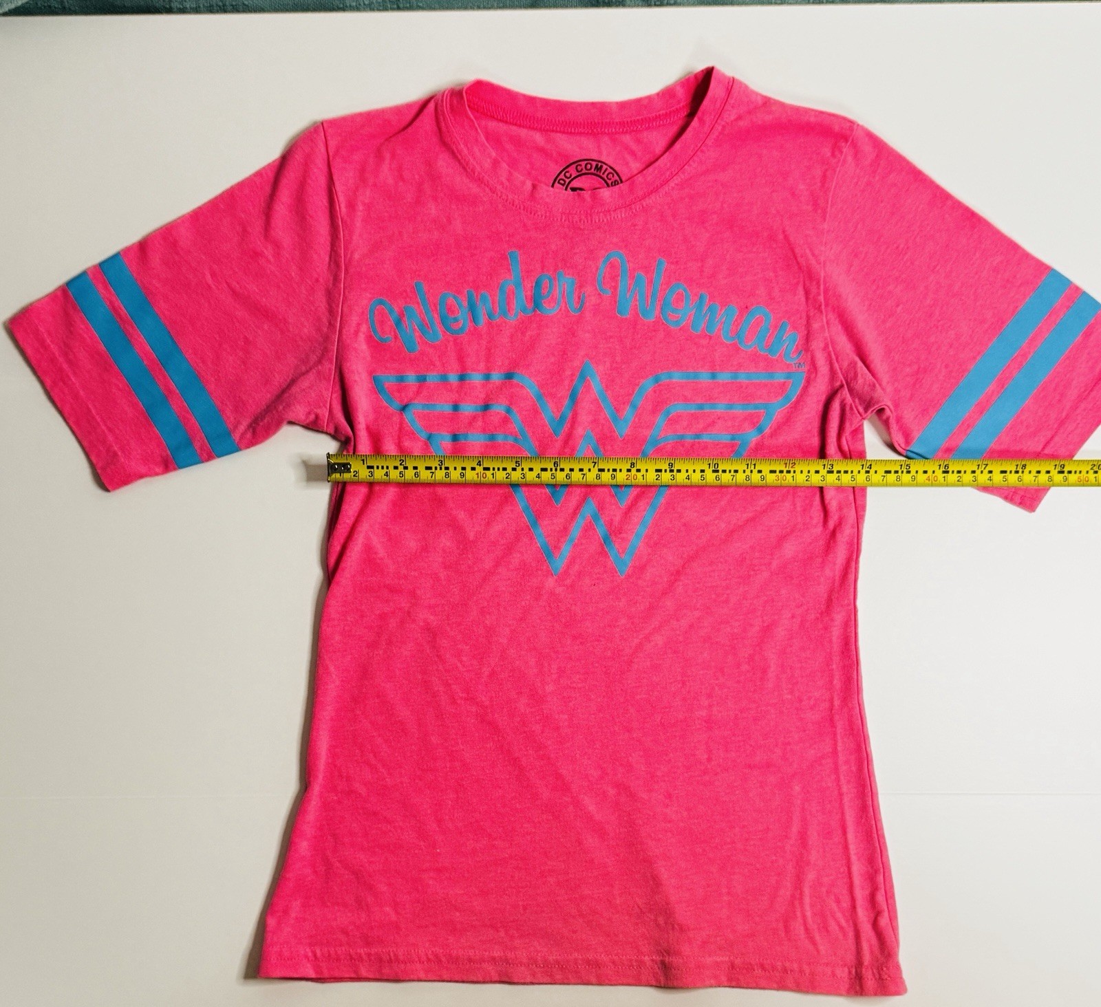 Wonder Woman Pink T-Shirt – Licensed DC Comics Juniors Size 14 - Woman M 7-9 New gallery