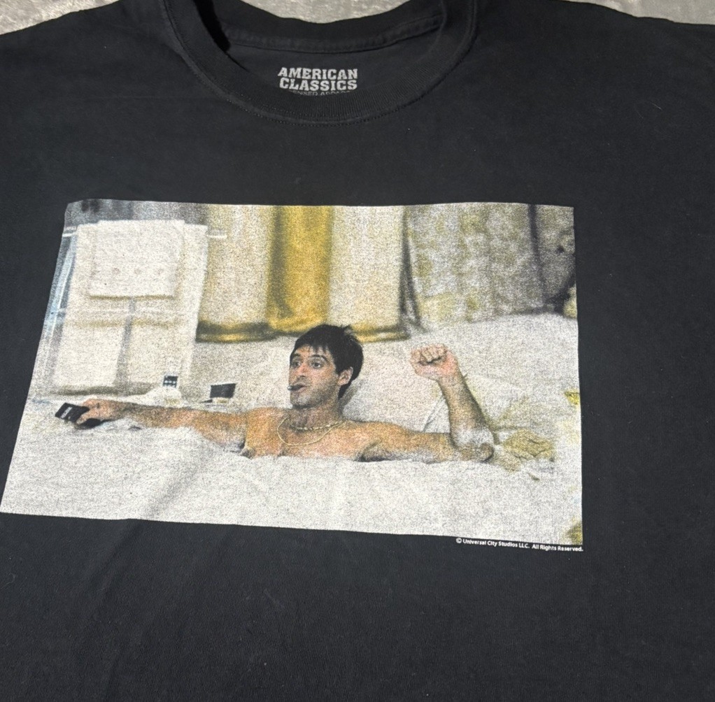 Scarface T-Shirt Men's Large Al Pacino Bath Tub Print NWOT gallery