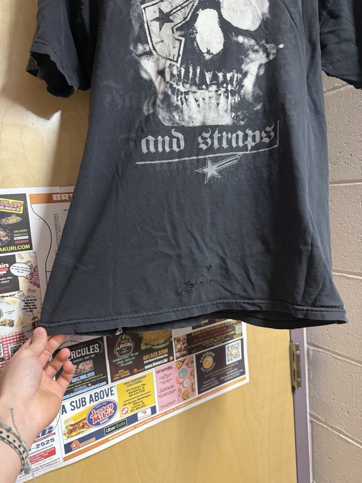 Rare Famous Stars And Straps OG Skull Shirt NWT Mens Mediums Travis Barker Blink gallery