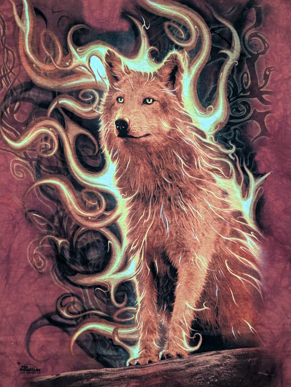 The Mountain Mens T-shirt Red Wolf Flame Wildlife Retired Logo 2XL #3370 EUC