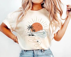 Coastal Sunset Comfort Tee Beach Ocean Vacation Relaxed Fit Soft Feel