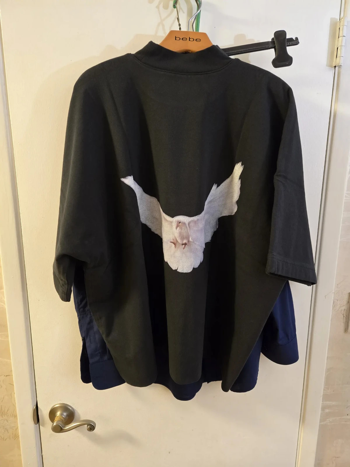 BRAND NEW YEEZY GAP 78 CROP DOVE NO SEAM TEE BLACK gallery