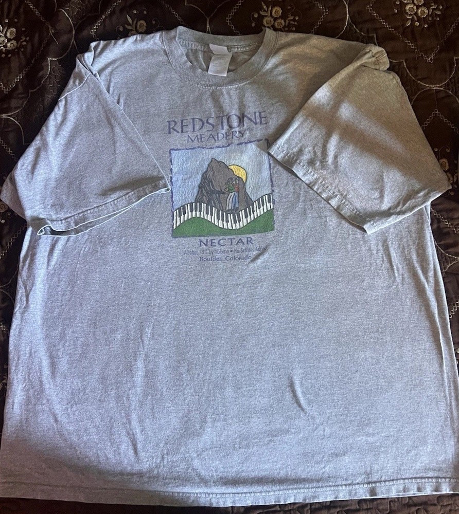 2000s Gildan Activewear Ultra Cotton Graphic Meadery Tee XXL